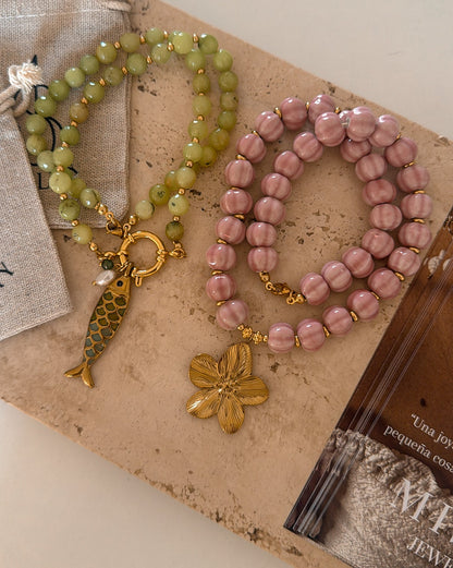 Pink-toned Flower Necklace